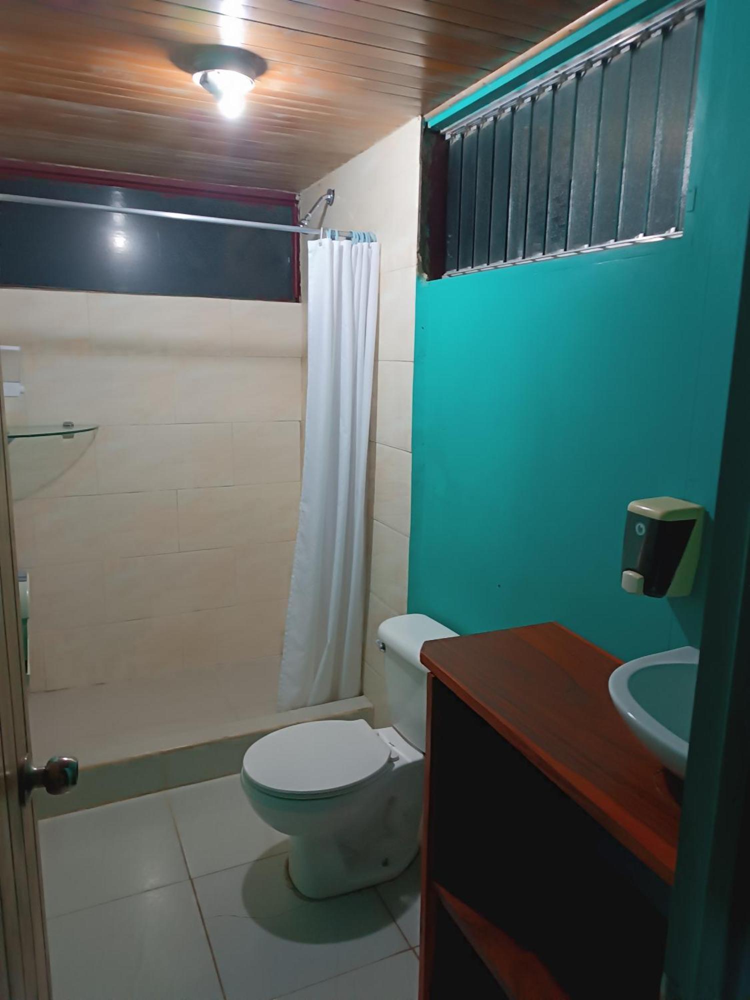 Hostel Monteverde Backpackers Екстер'єр фото