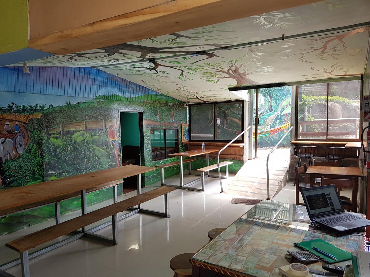 Hostel Monteverde Backpackers Екстер'єр фото
